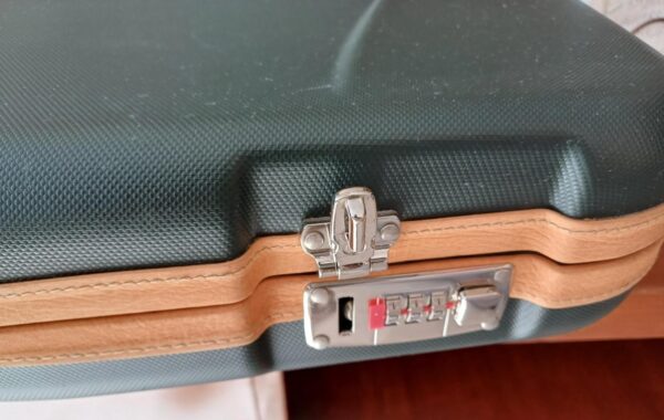 VALIGIA BLASER PER ARMI RIGIDA CON COMBINAZIONE