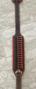 Cartuccera in cuoio per carabina realizzata a mano inserti arancio logo cinghiale